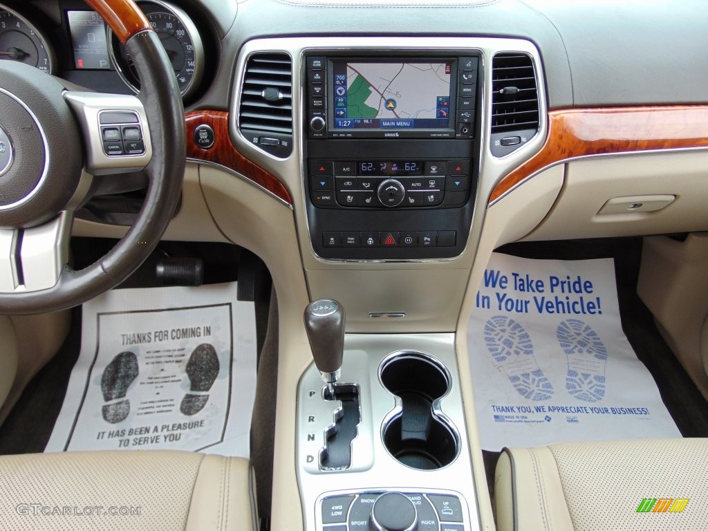 2011 Grand Cherokee Overland 4x4 - Brilliant Black Crystal Pearl / Dark Frost Beige/Light Frost Beige photo #30