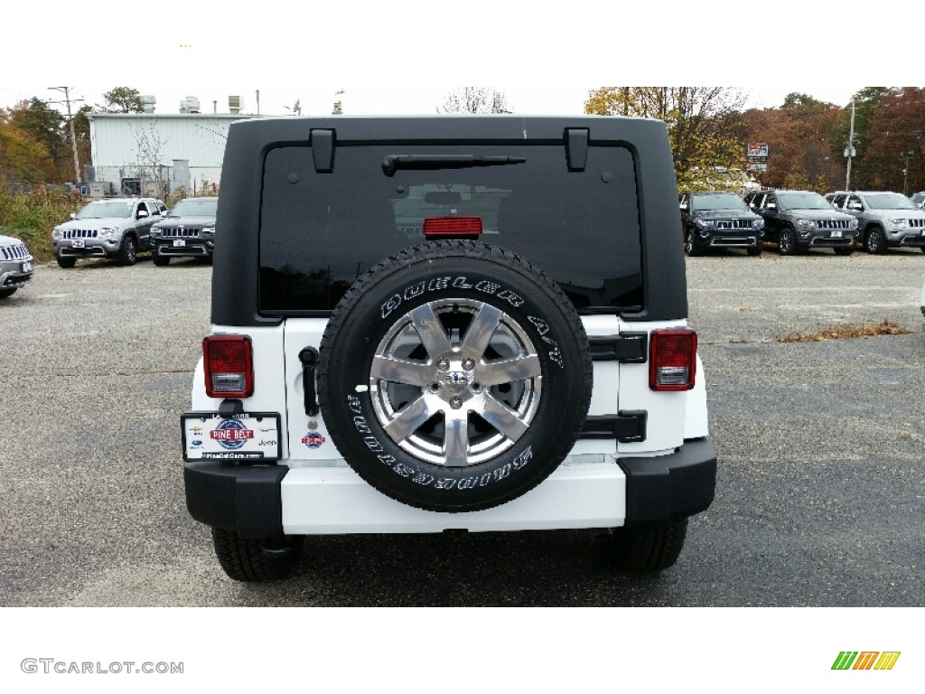 2016 Wrangler Unlimited Sahara 4x4 - Bright White / Black/Dark Saddle photo #5