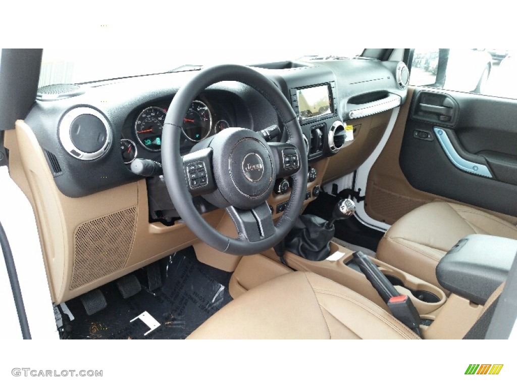 Black/Dark Saddle Interior 2016 Jeep Wrangler Unlimited Sahara 4x4 Photo #108395928