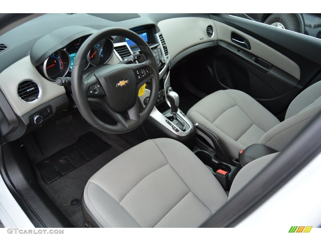 Jet Black/Medium Titanium Interior 2015 Chevrolet Cruze LT Photo #108397824