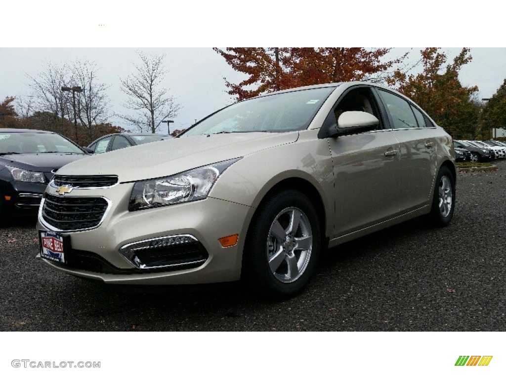 Champagne Silver Metallic Chevrolet Cruze Limited