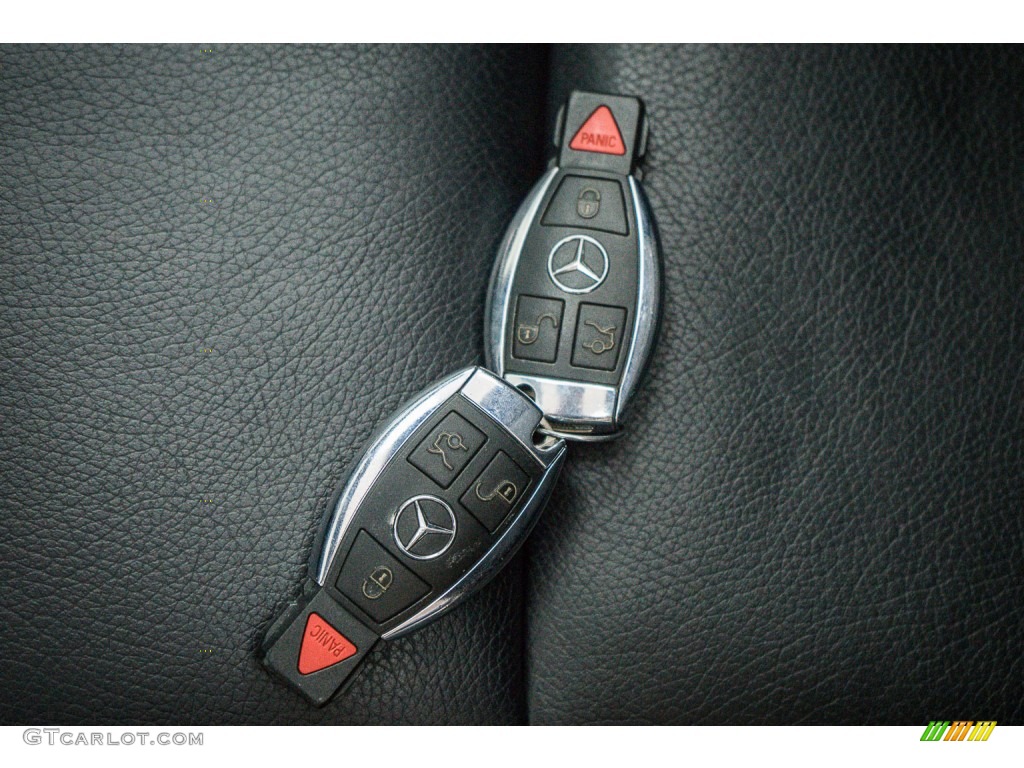 2013 Mercedes-Benz SLK 350 Roadster Keys Photos