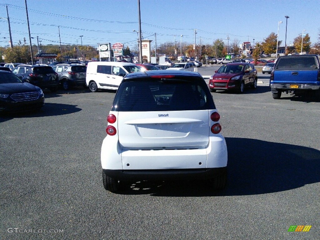 2008 fortwo passion coupe - Crystal White / Design Black photo #5