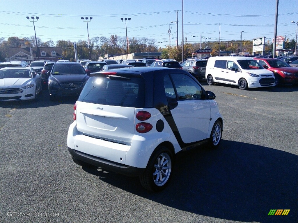 2008 fortwo passion coupe - Crystal White / Design Black photo #6
