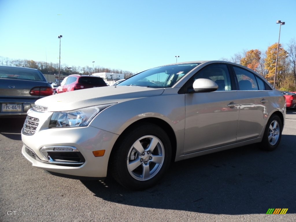 Champagne Silver Metallic Chevrolet Cruze Limited