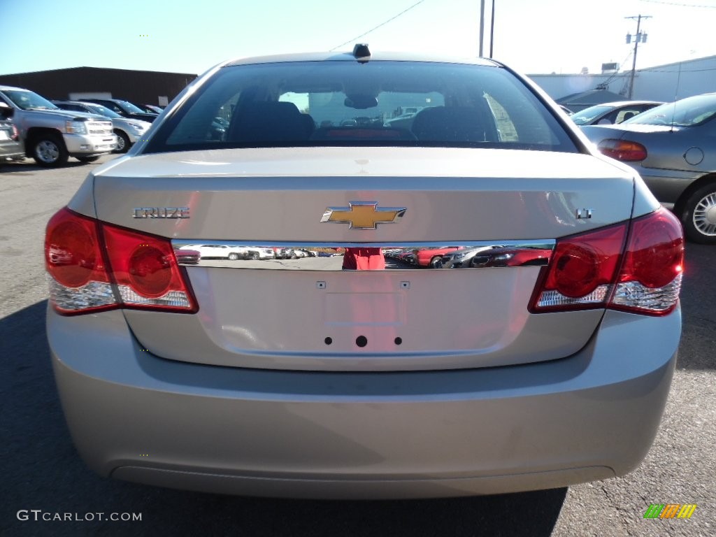 2016 Cruze Limited LT - Champagne Silver Metallic / Jet Black photo #7