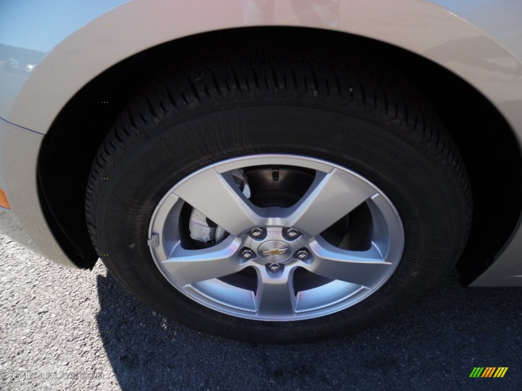 2016 Cruze Limited LT - Champagne Silver Metallic / Jet Black photo #10