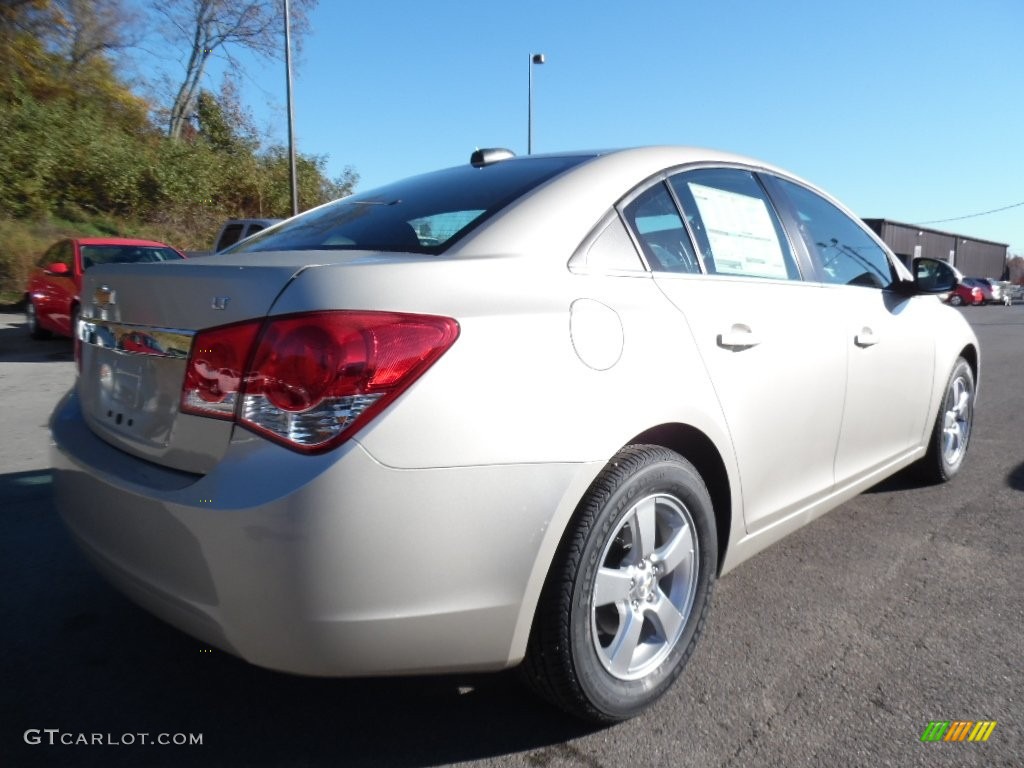 2016 Cruze Limited LT - Champagne Silver Metallic / Jet Black photo #6