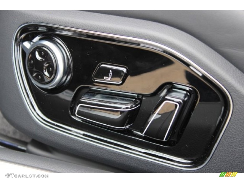 2016 Audi A8 L 4.0T quattro Controls Photo #108416547