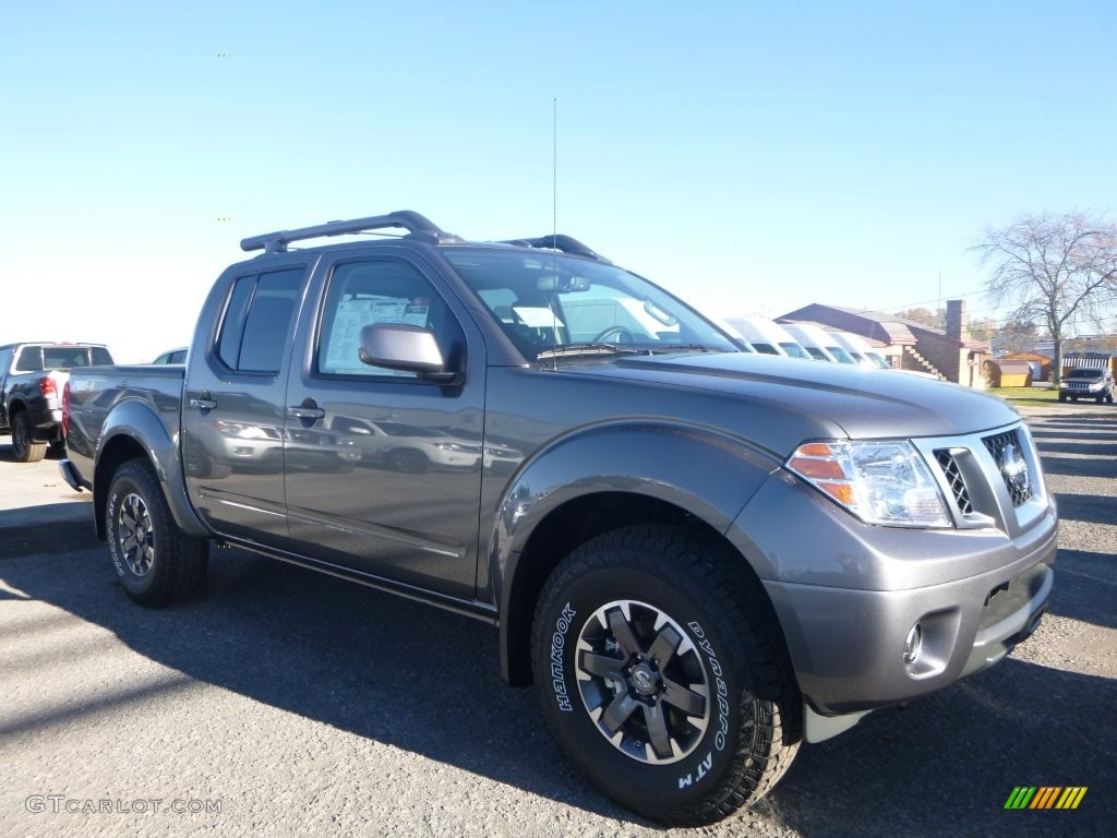 2016 Frontier Pro-4X Crew Cab 4x4 - Gun Metallic / Pro-4X Graphite Steel photo #1