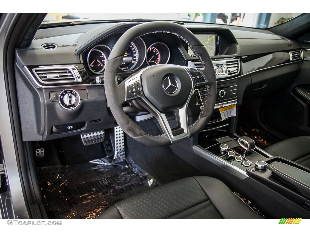 Black Interior 2016 Mercedes-Benz E 63 AMG 4Matic S Wagon Photo #108421601