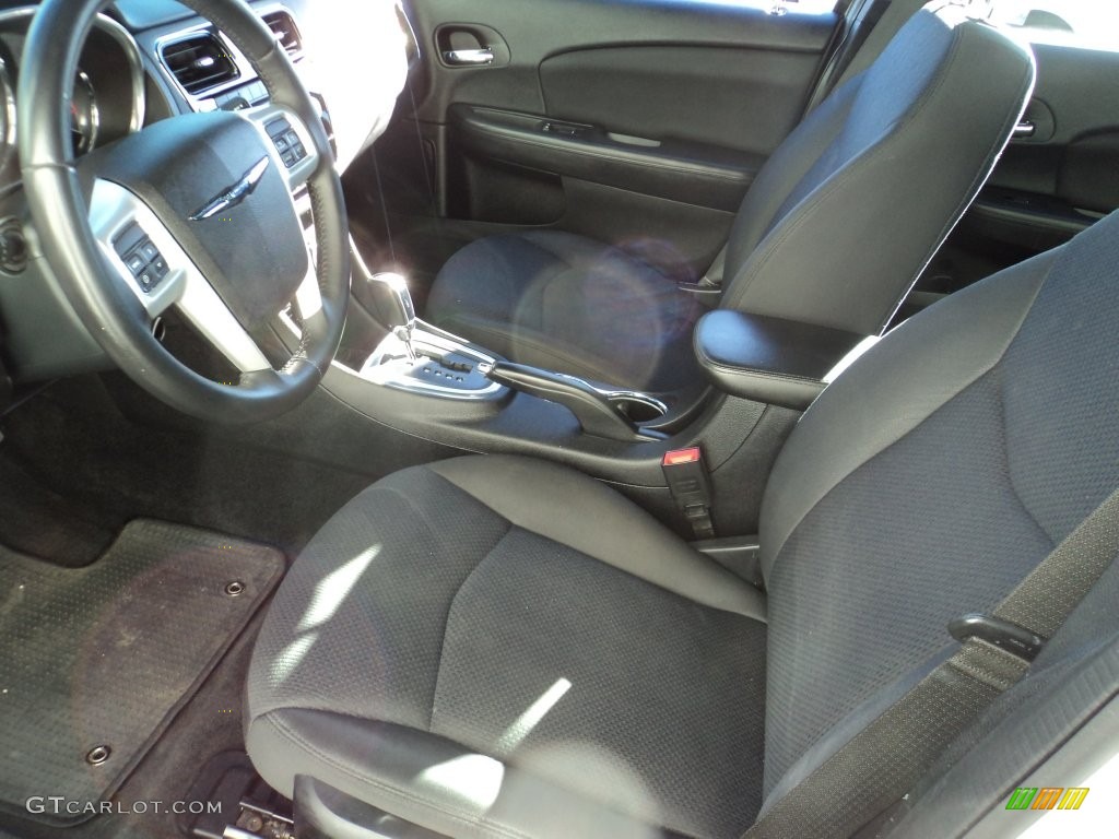 2014 200 Touring Sedan - Cashmere Pearl / Black photo #5