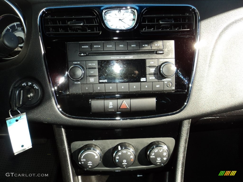 2014 200 Touring Sedan - Cashmere Pearl / Black photo #6