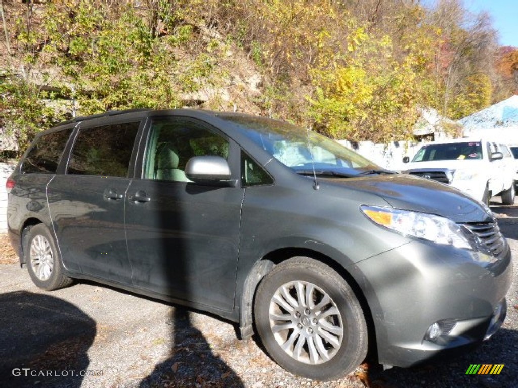 2013 Sienna XLE - Cypress Green Pearl / Bisque photo #1