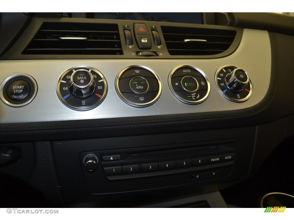 2012 Z4 sDrive35is - Black Sapphire Metallic / Black photo #24