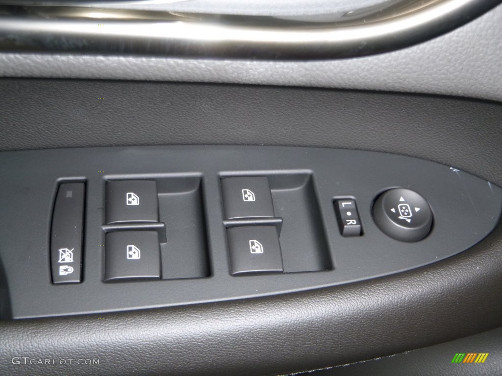 2016 Cadillac ATS 2.0T Performance AWD Sedan Controls Photos