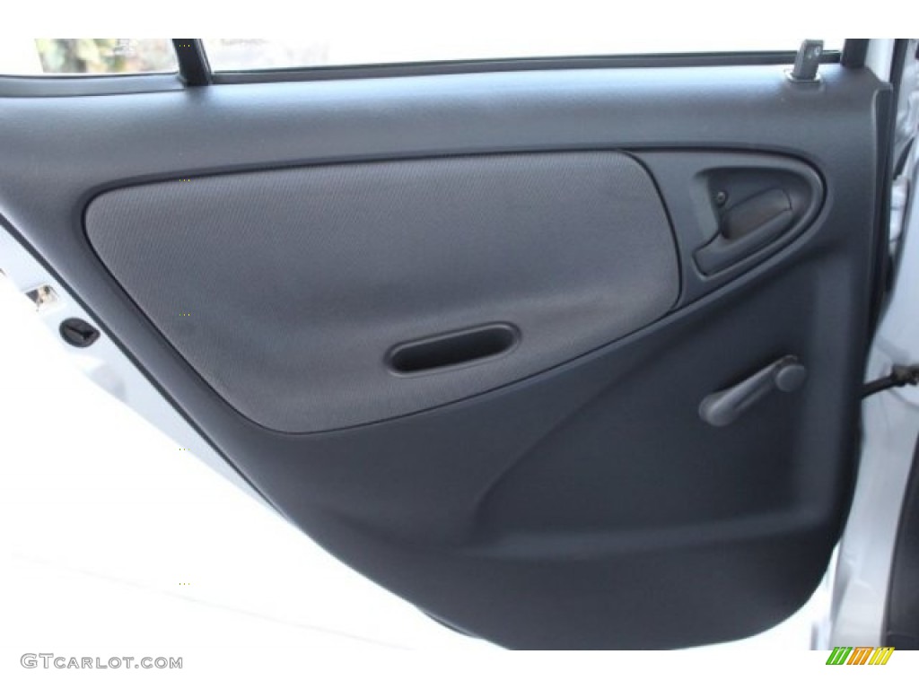 2003 ECHO Sedan - Silver Streak Mica / Shadow Gray photo #16