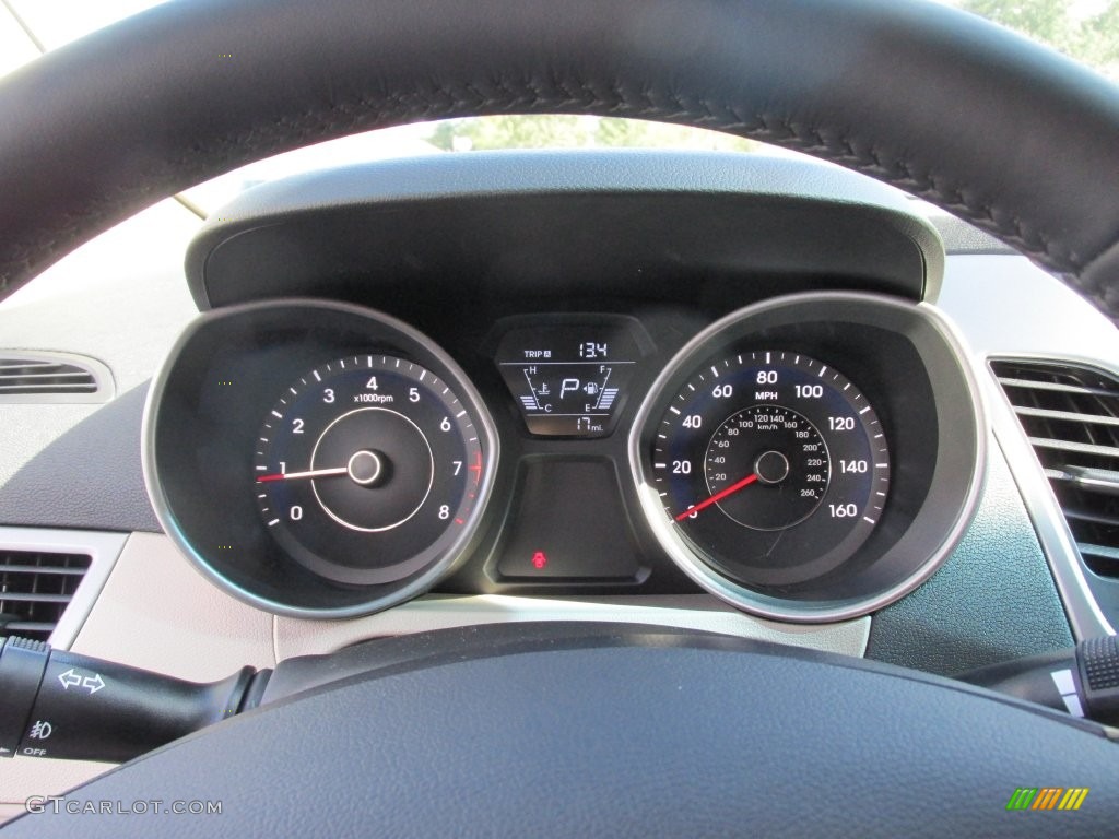 2016 Elantra Value Edition - White / Beige photo #31