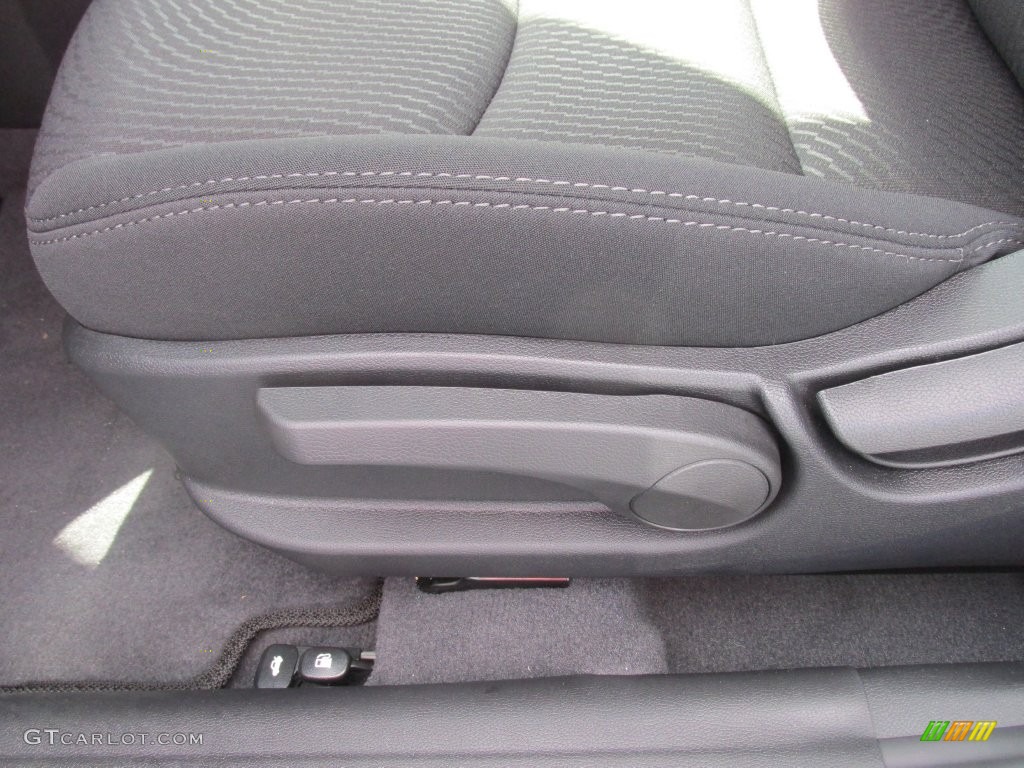 2016 Elantra Value Edition - White / Black photo #22