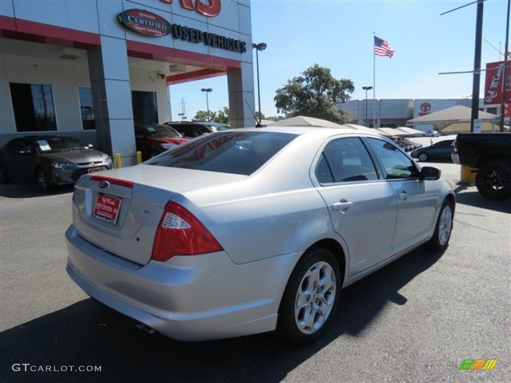 2010 Fusion SE - Brilliant Silver Metallic / Charcoal Black photo #8