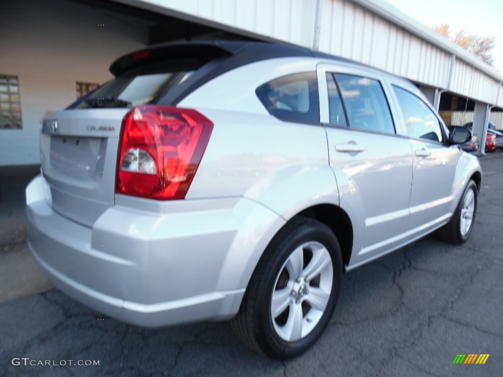 2011 Caliber Mainstreet - Bright Silver Metallic / Dark Slate Gray photo #3