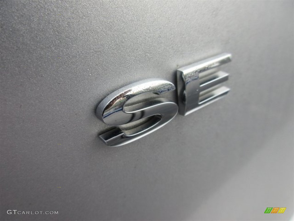 2015 Fiesta SE Hatchback - Ingot Silver Metallic / Charcoal Black photo #3