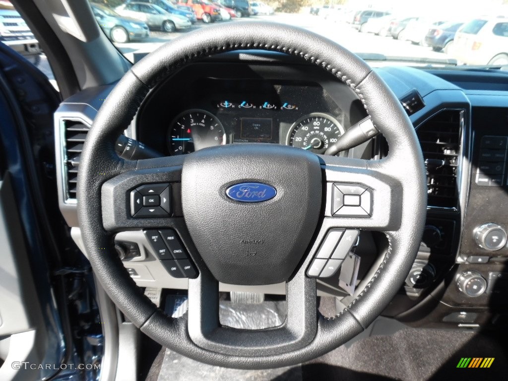 2016 Ford F150 XLT SuperCrew 4x4 Medium Earth Gray Steering Wheel Photo #108449674