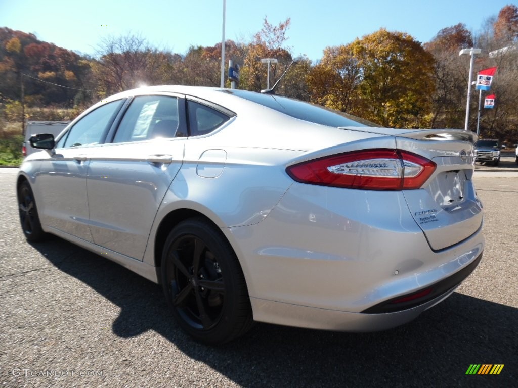 2016 Fusion SE - Ingot Silver Metallic / Charcoal Black photo #5