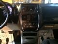 Blue Streak Pearl - Grand Caravan SE Photo No. 15