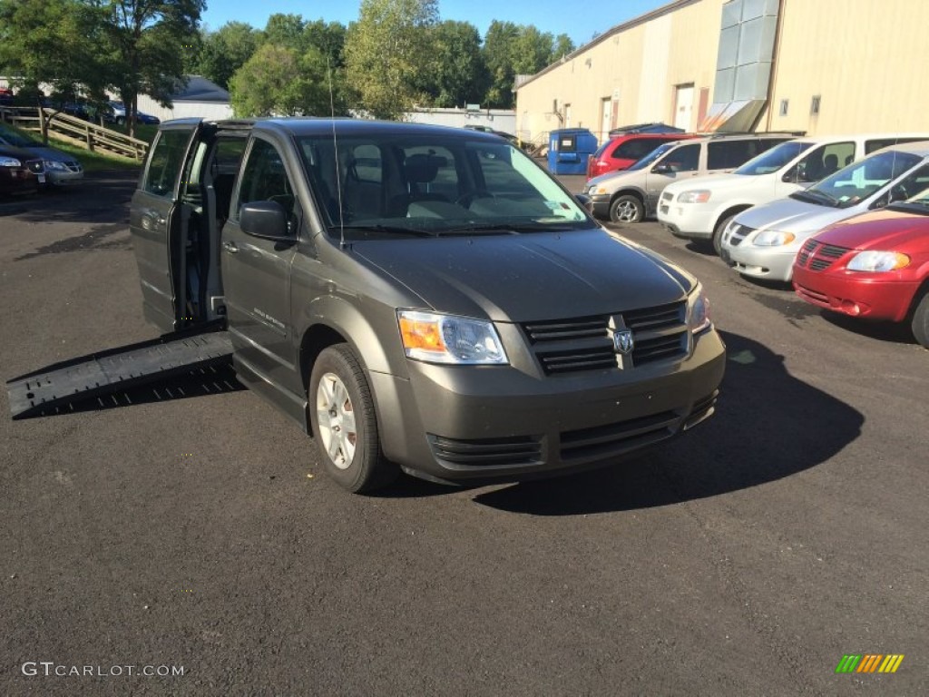 2010 Grand Caravan SE - Dark Titanium Metallic / Dark Slate Gray/Light Shale photo #4