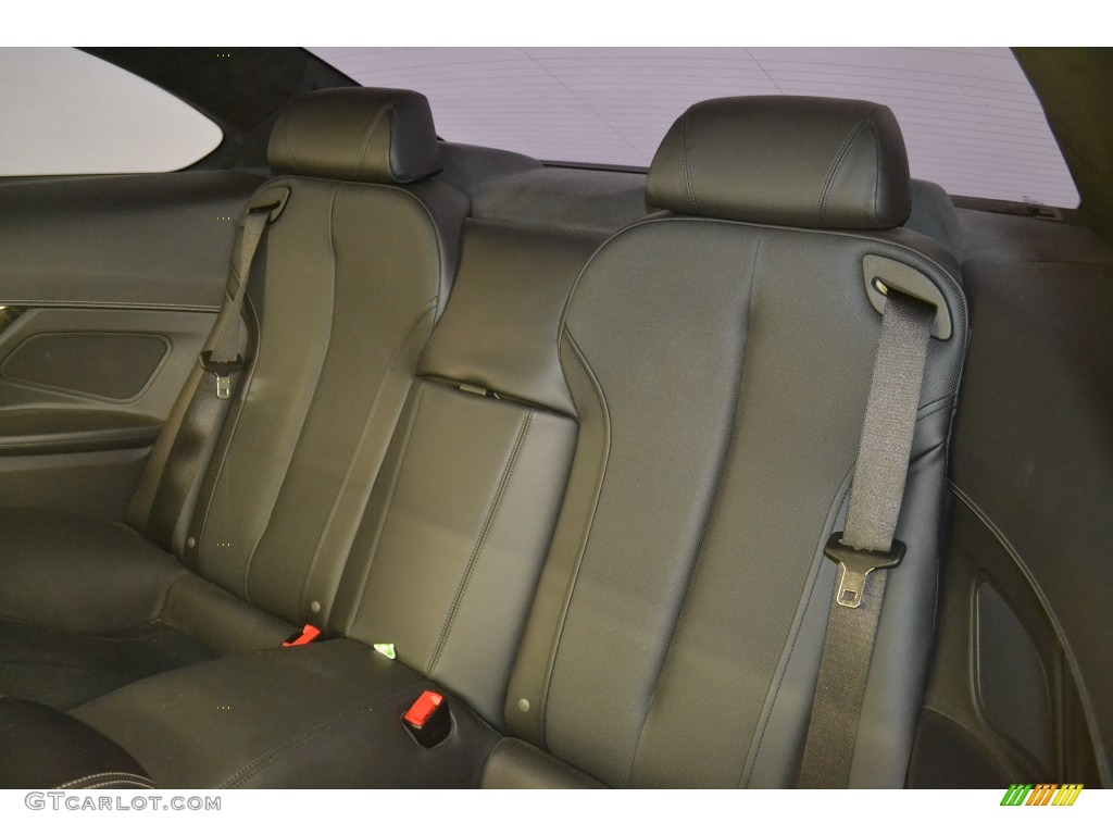 2014 BMW 6 Series 650i Coupe Rear Seat Photos