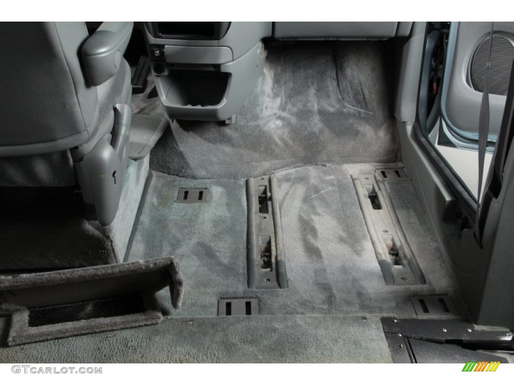 2005 Grand Caravan SE - Butane Blue Pearl / Medium Slate Gray photo #24