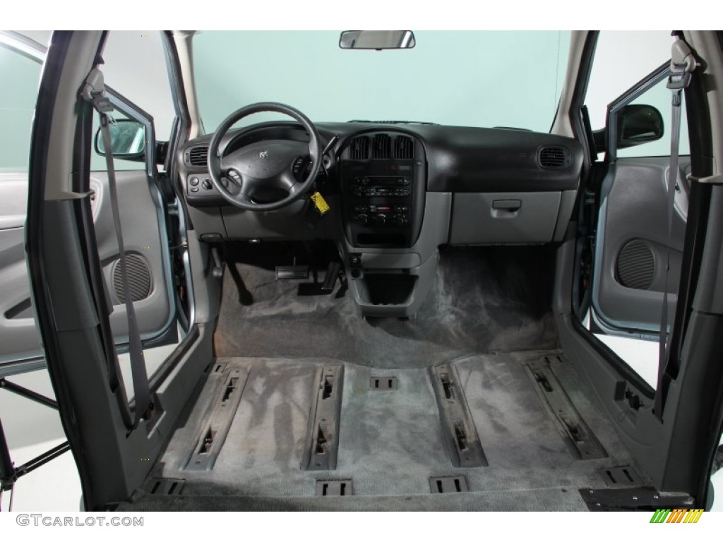 2005 Grand Caravan SE - Butane Blue Pearl / Medium Slate Gray photo #30