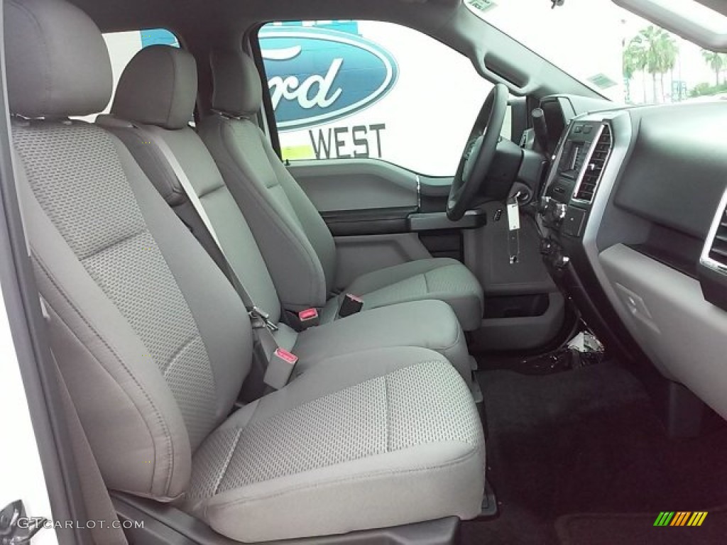 2015 F150 XLT SuperCrew - Oxford White / Medium Earth Gray photo #31