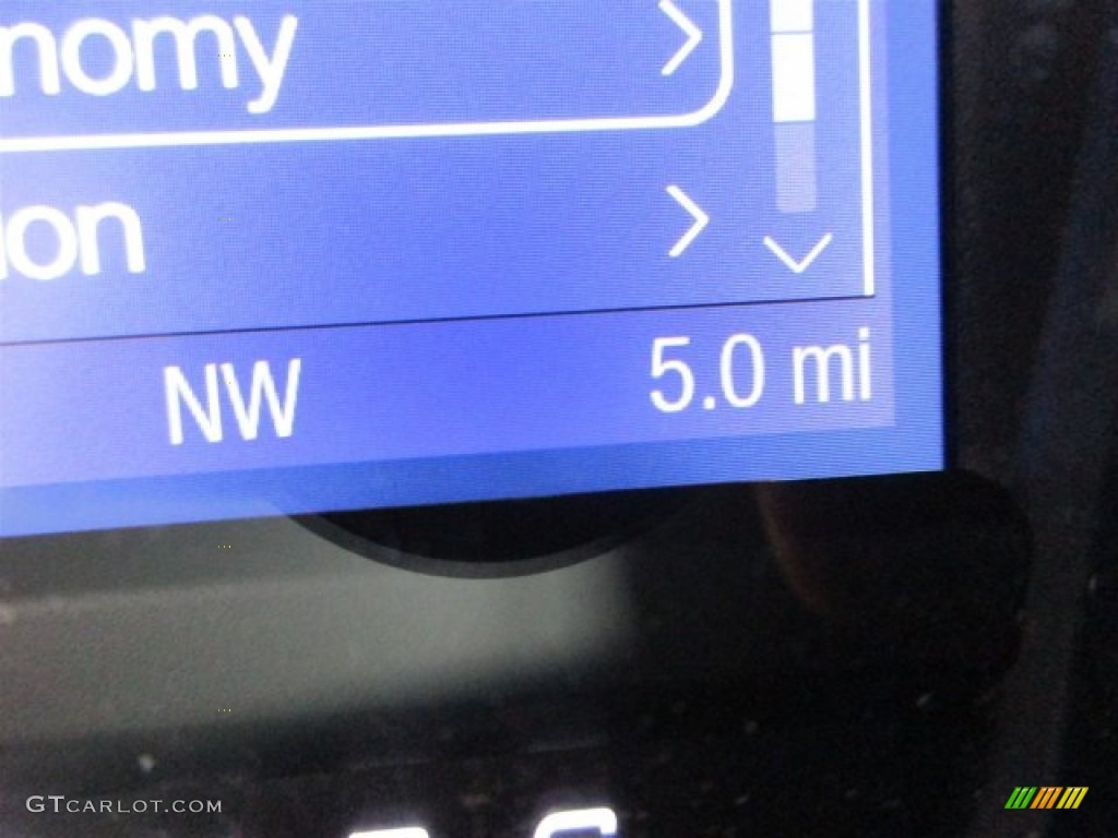 2015 Taurus SE - Oxford White / Dune photo #19