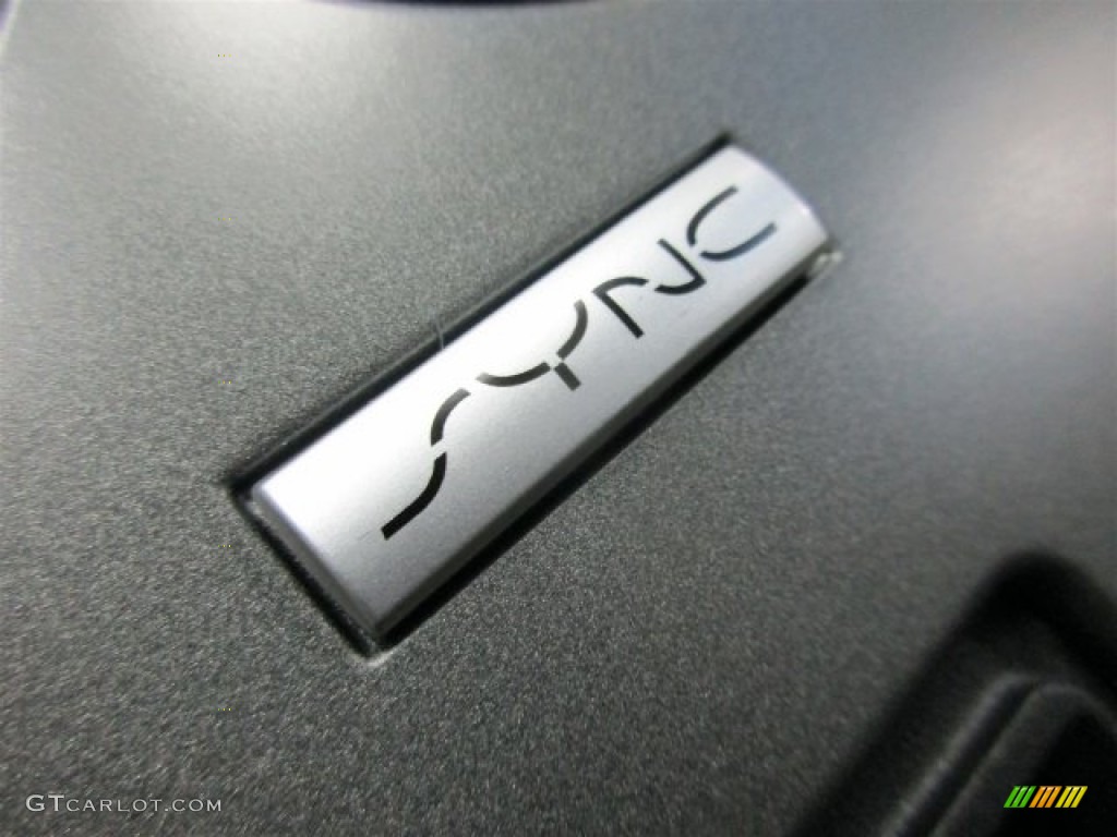 2015 Taurus SE - Oxford White / Dune photo #24