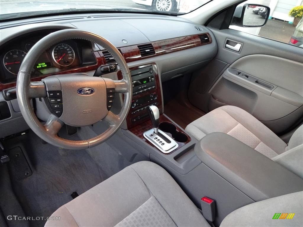 2005 Ford Five Hundred SEL Interior Color Photos