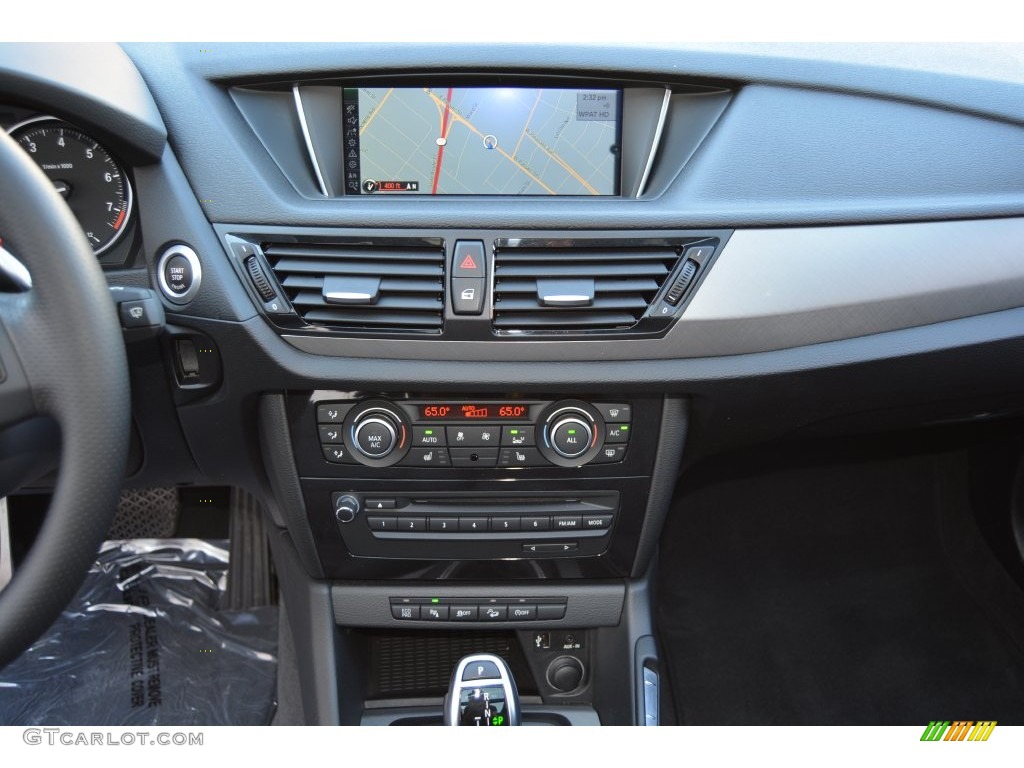 2013 X1 xDrive 28i - Valencia Orange / Black photo #16