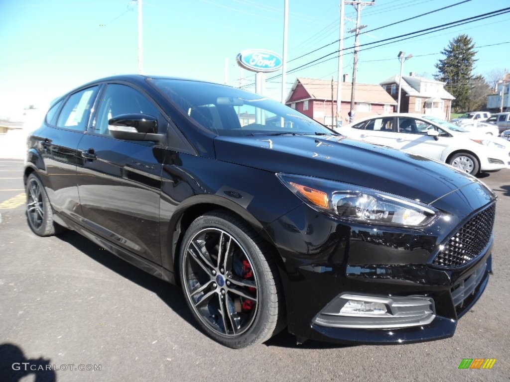 Shadow Black 2016 Ford Focus ST Exterior Photo #108467722