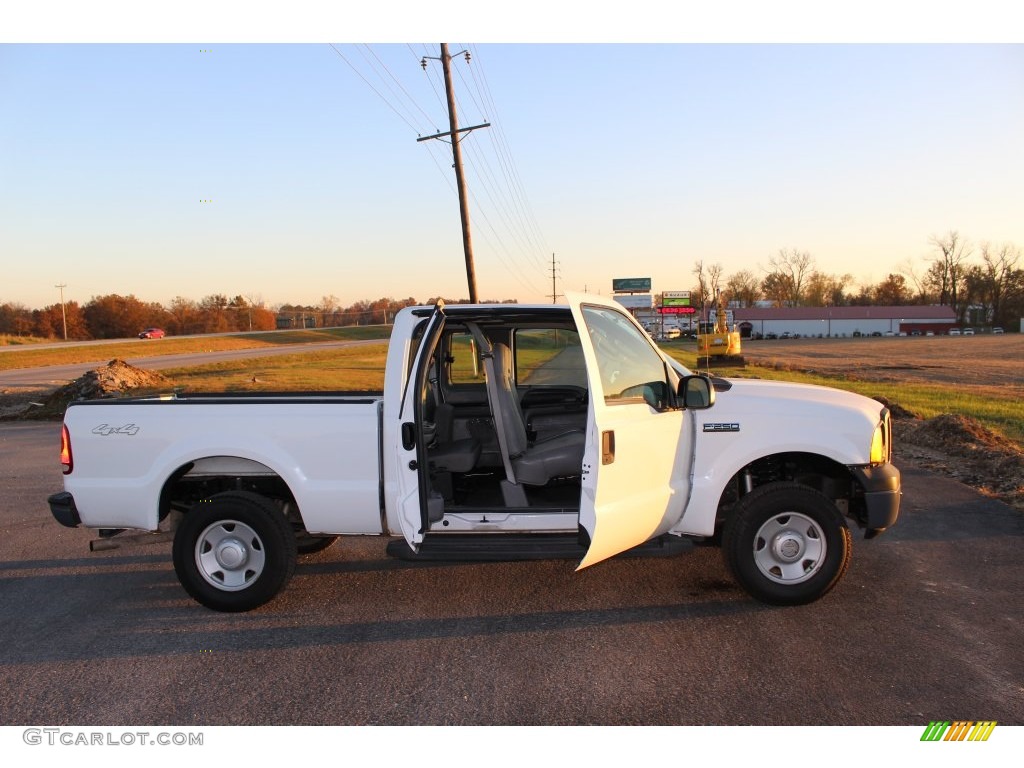 2007 F250 Super Duty XL SuperCab 4x4 - Oxford White Clearcoat / Medium Flint photo #6