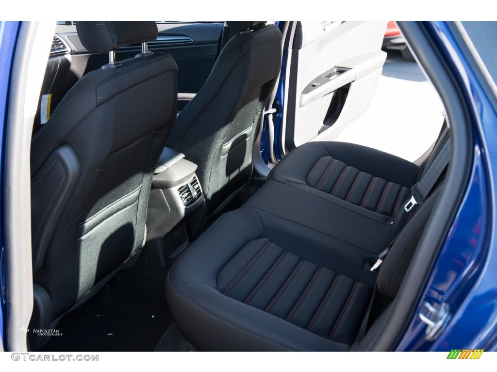 2016 Fusion SE - Deep Impact Blue Metallic / Charcoal Black photo #9