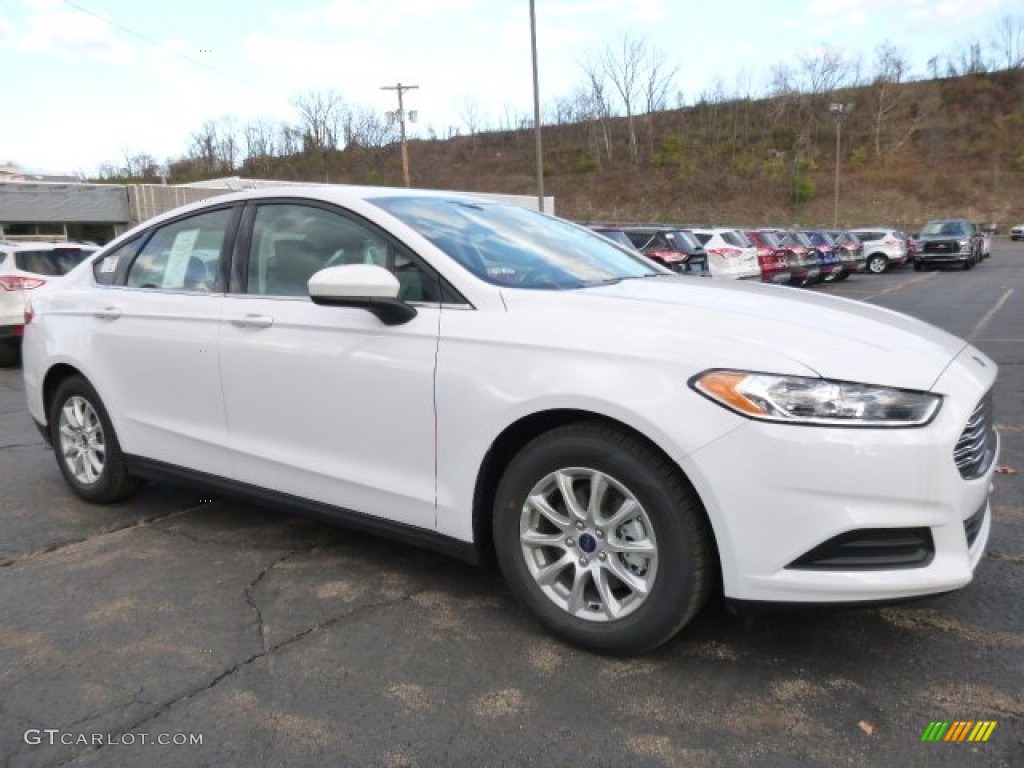 2016 Fusion S - Oxford White / Medium Earth Gray photo #1