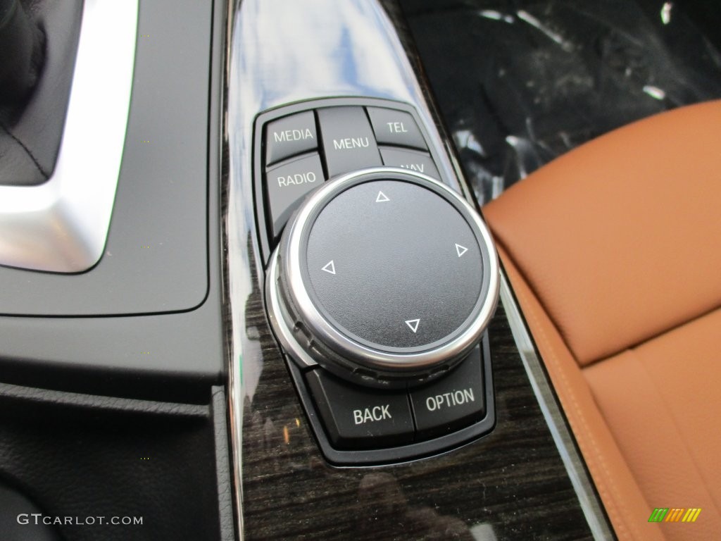 2016 BMW 4 Series 435i xDrive Coupe Controls Photos