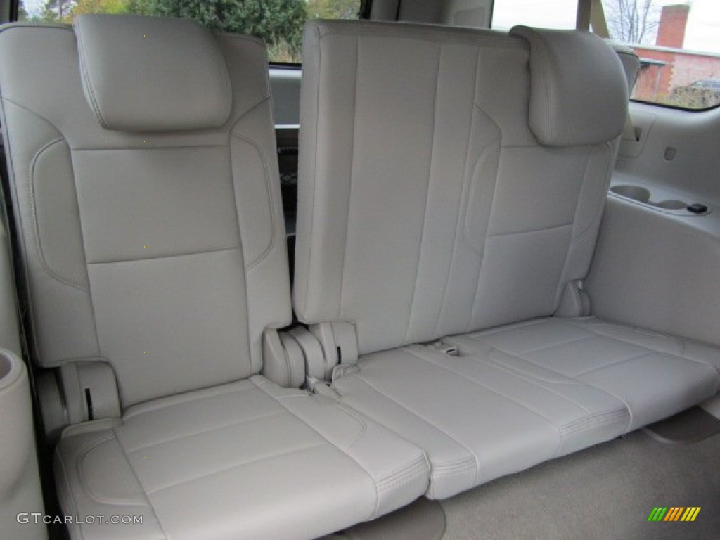 2016 GMC Yukon XL Denali 4WD Rear Seat Photo #108478256