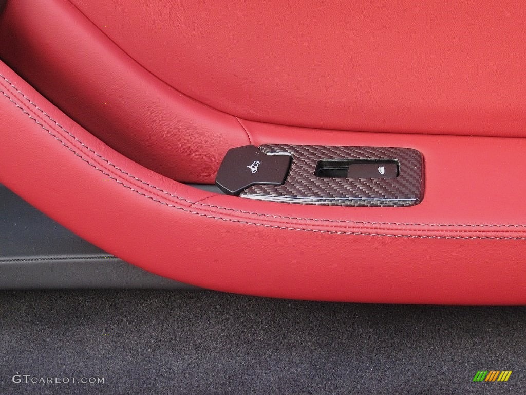 2015 McLaren 650S Spyder Controls Photo #108481085