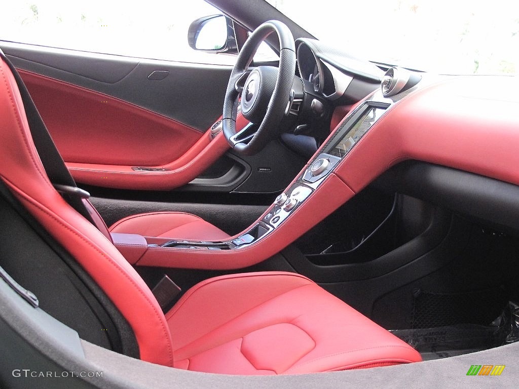 Red Interior 2015 McLaren 650S Spyder Photo #108481547