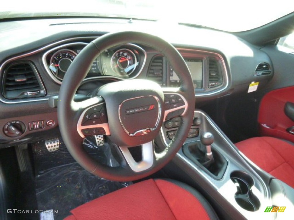 2016 Dodge Challenger R/T Plus Dashboard Photos