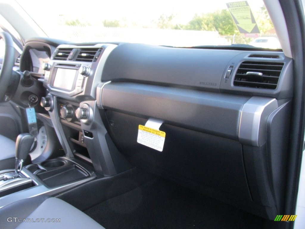 2016 4Runner SR5 Premium - Super White / Graphite photo #17