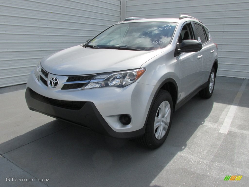 2015 RAV4 LE - Classic Silver Metallic / Ash photo #7