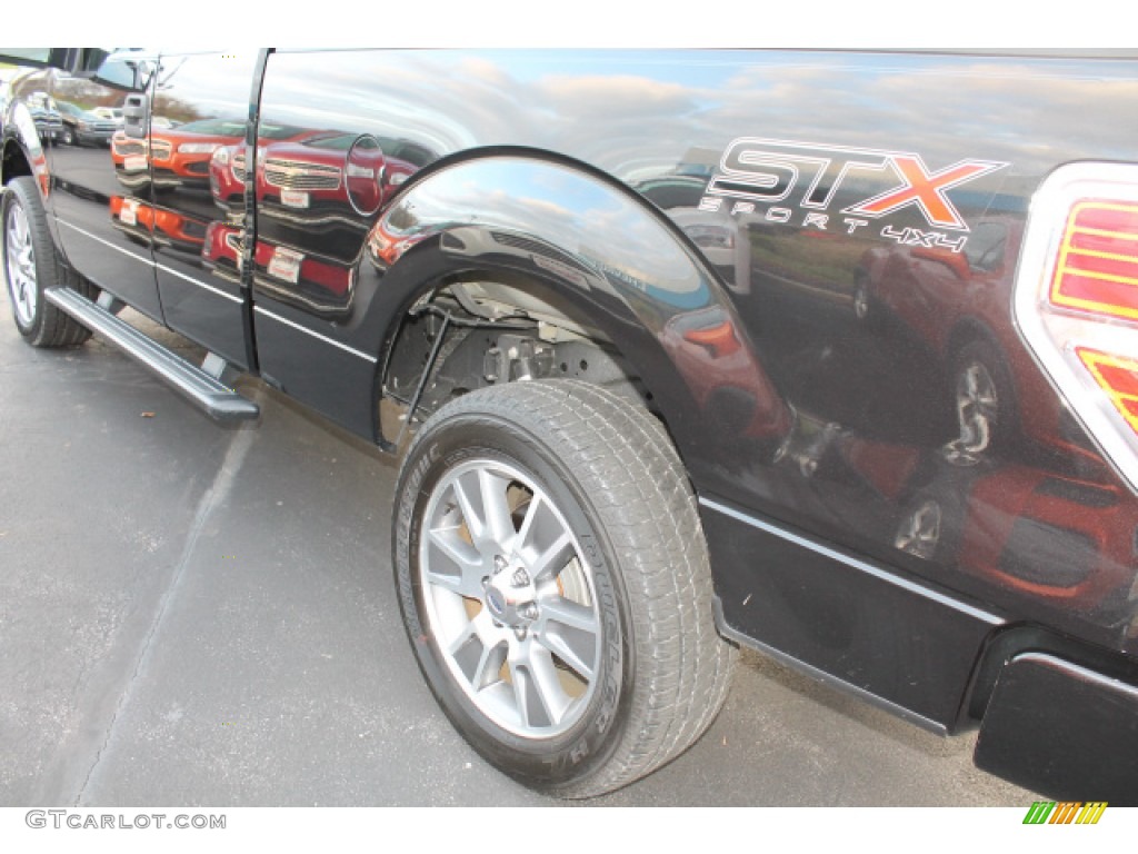 2014 F150 STX SuperCab 4x4 - Tuxedo Black / Black photo #4